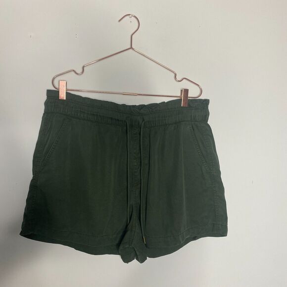 LOFT Pants - Loft Womens Shorts Size XL Green Pockets High Rise Drawstring Coastal Preppy